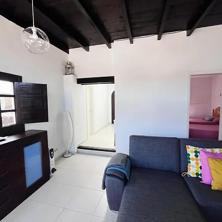 Holiday home Campo Y Lava Tias